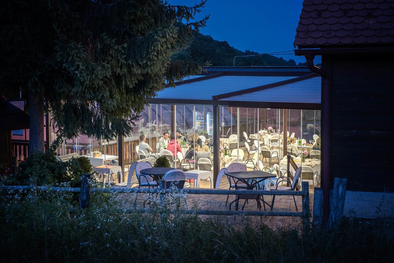 Hotel Srakovcic Heart Of Nature Ribnik Exteriör bild